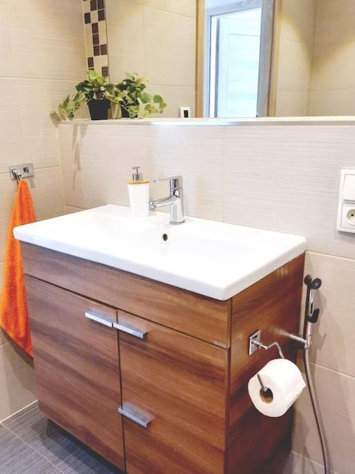 Apartament Z Podziemnym Parkingiem Ulica Wroclawska Kraków Zewnętrze zdjęcie